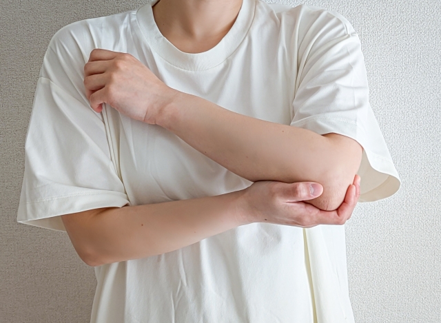 肘の痛み