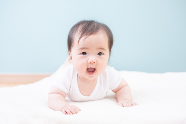 赤ちゃんの頭の形が改善した明るい未来